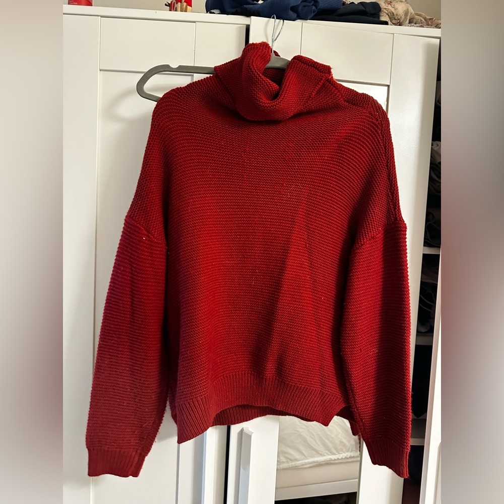 Thick turtleneck sweater